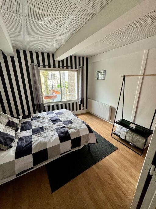 Experience Cinema Immersif Dans Appartement Renove Pres De Montmartre Parigi Esterno foto